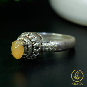 Nhẫn Đính Ngọc Hoàng Phỉ