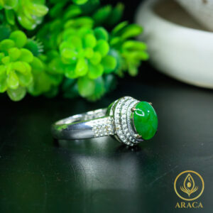 Nhẫn Đính Ngọc Cẩm Thạch Xanh Lá