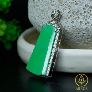 Mặt Dây Chuyền Ngọc Lục Bảo 9 - araca.vn