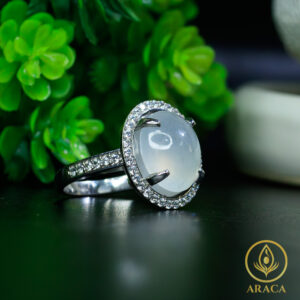 Nhẫn Đính Ngọc Cẩm Thạch Trắng