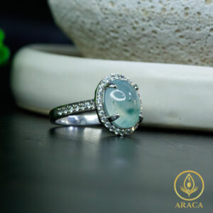 Nhẫn Đính Ngọc Cẩm Thạch Trắng, Ánh Xanh Lam