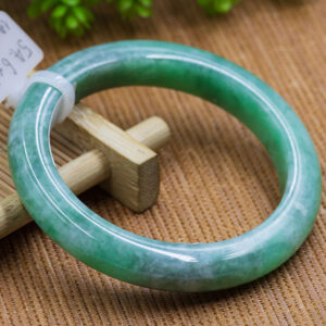 Vòng Ngọc Phỉ Thuý Type A Xanh Lý Đậu NI 54.6 5 - araca.vn
