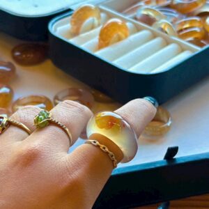 Nhẫn Mã Não Vẩy Rồng Ú