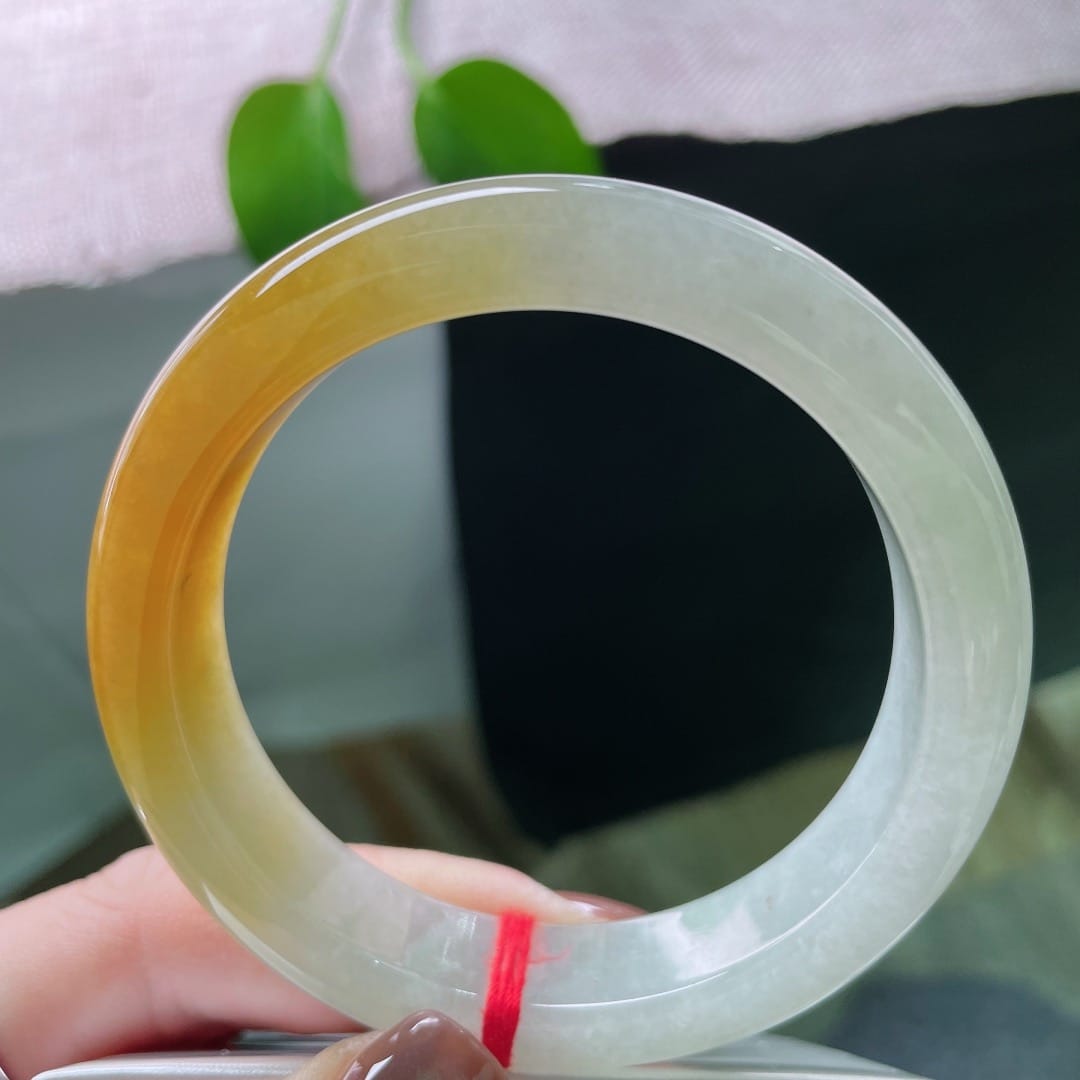 Cách Phân Biệt Ngọc Cẩm Thạch Thật Giả: 9 Dấu Hiệu Quan Trọng Người Mới Chơi Ngọc Cần Biết 2 - araca.vn