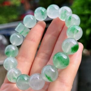 Chuỗi Hat Hoa Bay Vip 12-13mm