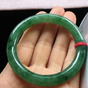 Vòng Ngọc Phỉ Thuý Bản Đũa 55-56 15 - araca.vn