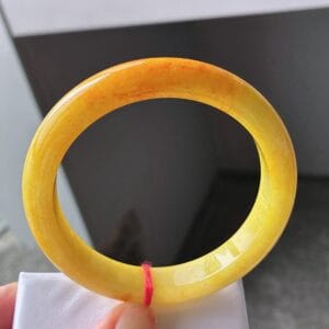 Vòng Ngọc Phỉ Thuý A Cam Hoàng Phỉ 9 - araca.vn