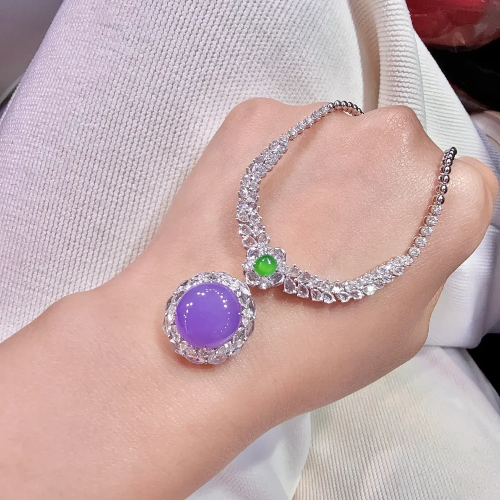 Mặt Trứng Dây Chuyền Tím Tử La Lan tại Araca