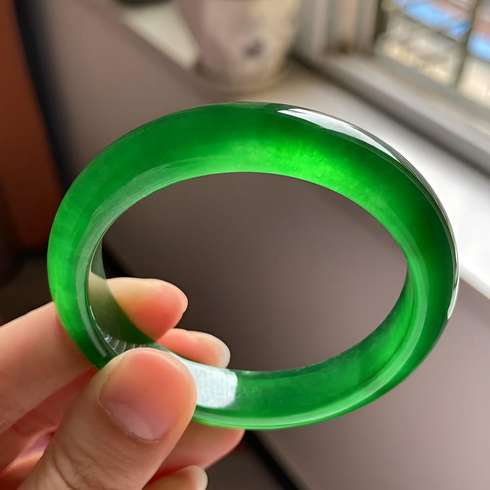 8 Điều Quyết Định Màu Xanh Ngọc Phỉ Thúy Đẹp Hay Không (Không Phải Cứ Xanh Là Đắt) 5 ngọc jade xanh