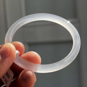 Vòng Chalcedony Bạch Nguyệt Quang Bản Đũa Mảnh Vip NI 49-54