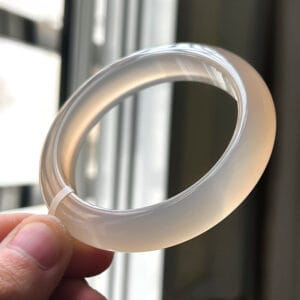 Vòng Chalcedony Bạch Nguyệt Quang Vip NI 49-58 5 - araca.vn
