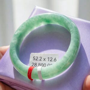 Vòng Ngọc Phỉ Thuý Type A Xanh Lý NI 52.2 Bản Oval 9 - araca.vn